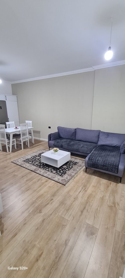 Tirane, jepet me qera apartament 2+1 Kati 7, 550 € 
