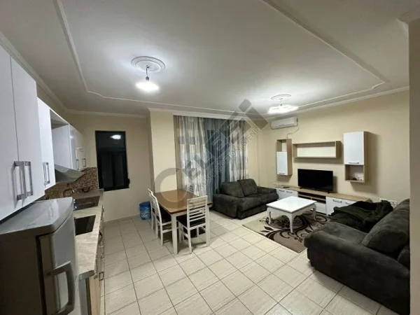 Tirane, jepet me qera apartament 1+1+Ballkon Kati 2, 70 m² 500 € (KOPSHTI ZOOLOGJIK)