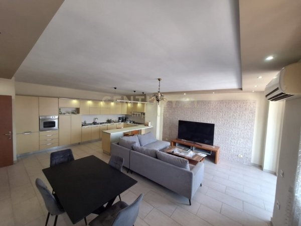Tirane, shes apartament 2+1 Kati 8, 130 m² 150.000 € 