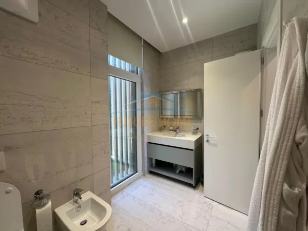 Tirane, shitet apartament 2+1 , 91 m² 55.000.000 € 