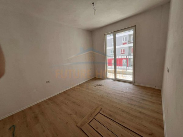 Tirane, shitet apartament 3+1 Kati 4, 116 m² 116.000 € 