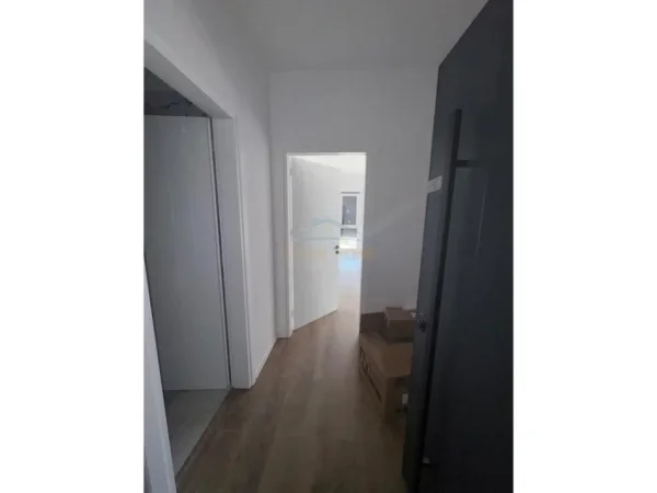 Tirane, shitet apartament 1+1 Kati 8, 64 m² 5.700.000 € 