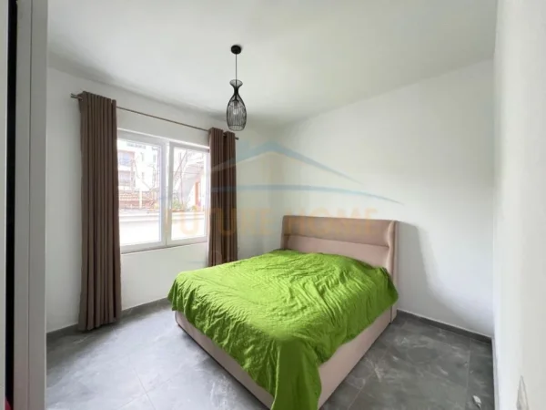 Durres, shitet shtepi 4+1 , 260 m² 285.000 € 