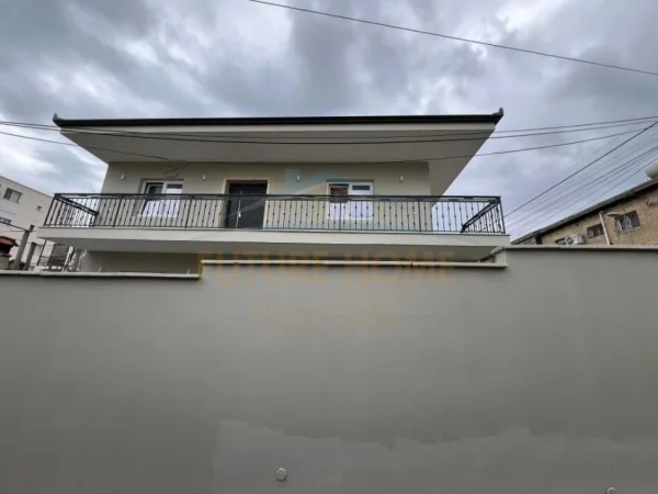 Durres, shitet shtepi 4+1 , 260 m² 285.000 € 