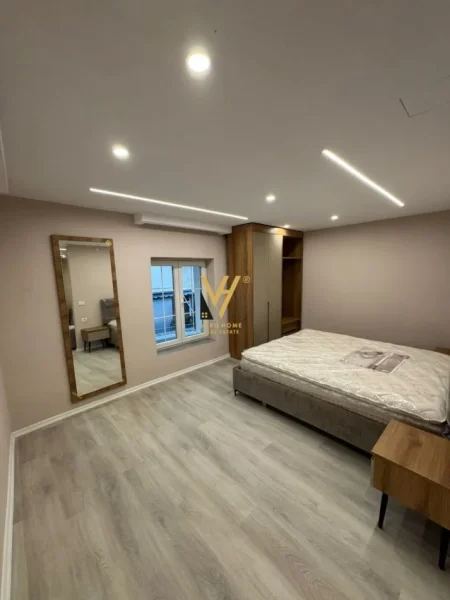 Tirane, jepet me qera apartament 1+1+Ballkon Kati 1, 54 m² 700 € (SELVIA)
