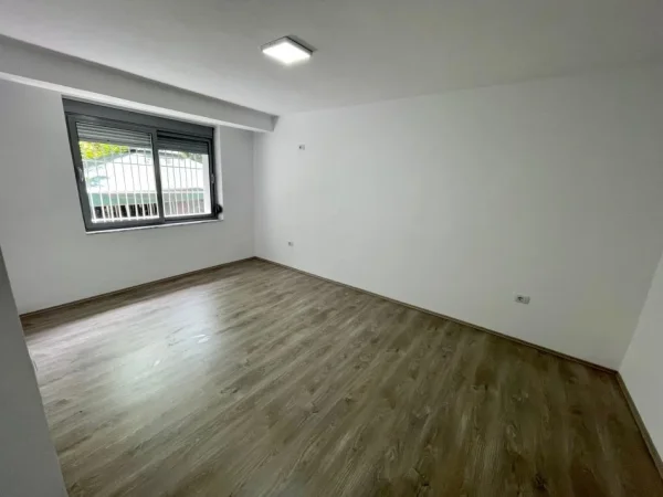 Tirane, shitet apartament 1+1+Aneks+Ballkon Kati 1, 55 m² 120.000 € (asim vokshi)