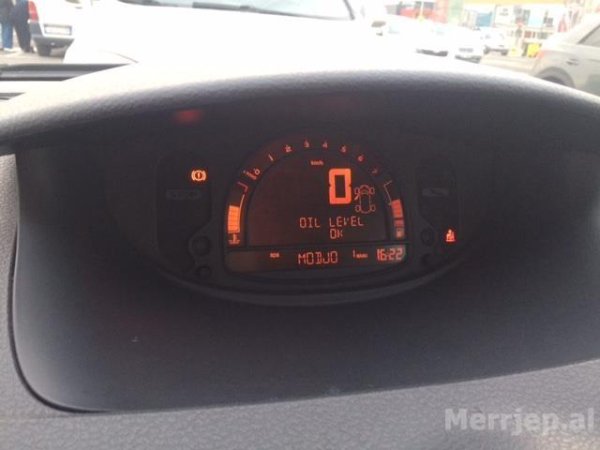 Tirane, shes makine Renault MODUS 1.2 BENZINE, Viti 2007, 2999 Euro