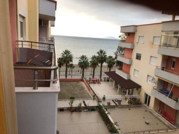 Vlore, jap me qera apartament 1+1+A+BLK  (Lungomare)