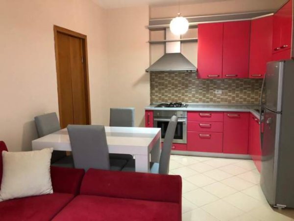 Vlore, jap me qera apartament 1+1+A+BLK  (Lungomare)