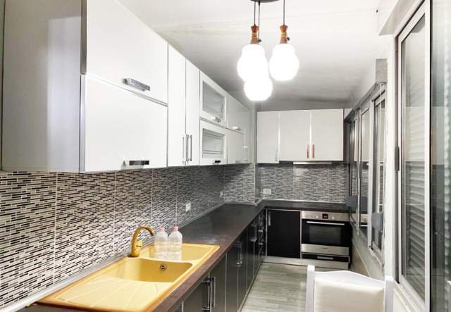 Tirane, jepet me qera apartament 135 m² 500 Euro