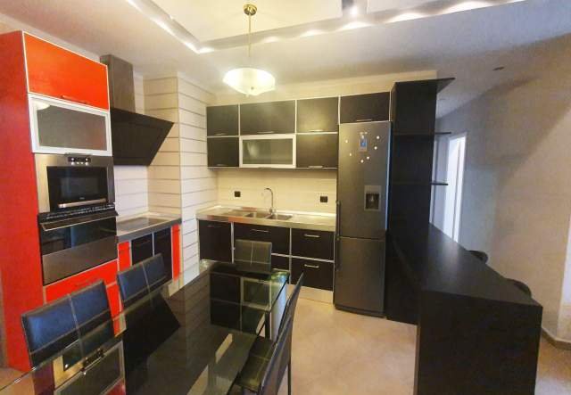 Tirane, jepet me qera apartament 114 m² 600 Euro