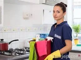 Ofrojme BABYSITTER, KUJDESTARE per te moshuar, SANITARE