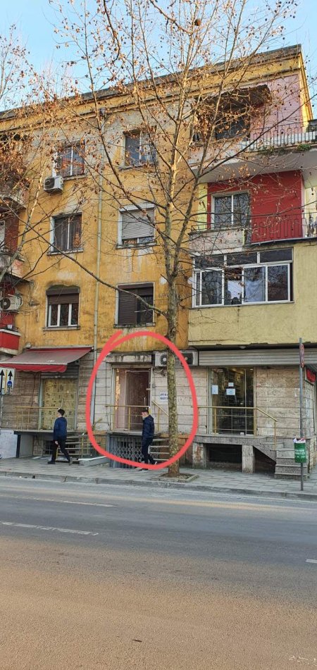 Tirane, jap me qera dyqan Kati 0, 20 m² 45.000 Leke (Bulevardi Bajram Curri)