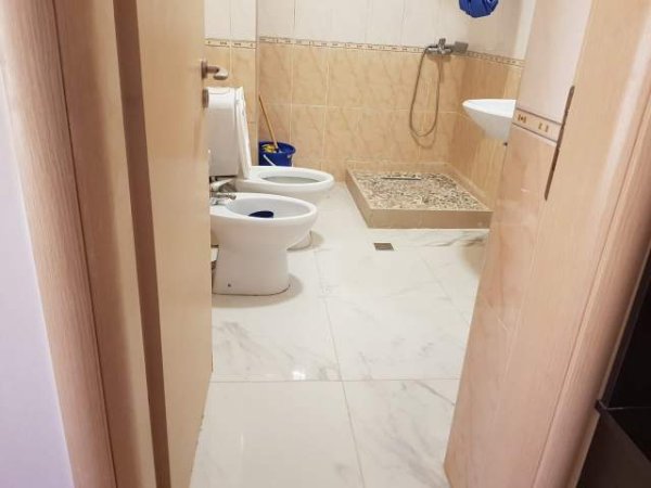 Apartament 1+1 me qira, Komuna e Parisit, Tirane✔️