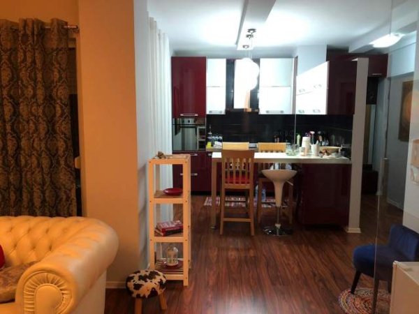 Tirane, jap me qera apartament 2+1+BLK Kati 3, 100 m² 500 Euro (Rruga Peti)