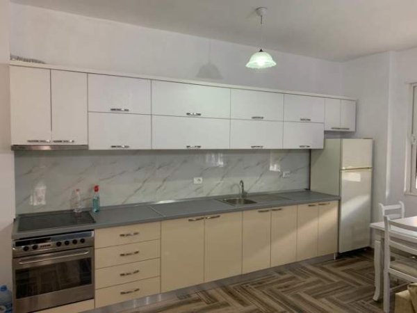Tirane, jepet me qera apartament 2+1+BLK Kati 3, 75 m² 350 Euro