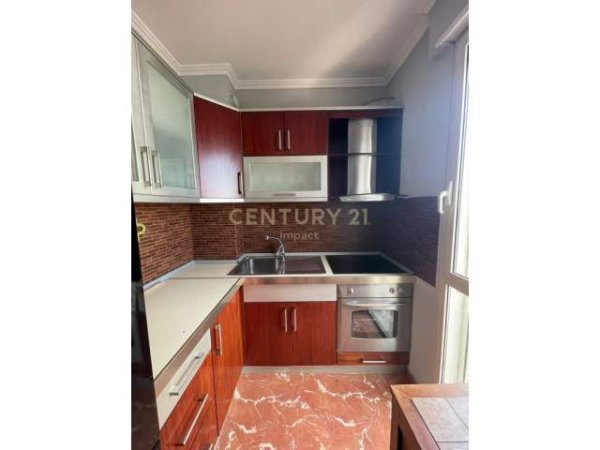 JAPIM ME QIRA APARTAMENT 3+1, RRUGA E KAVAJES). 1,000 € /Muaj