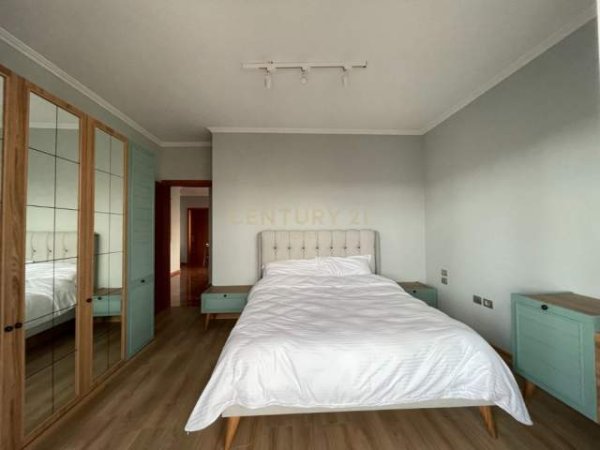 Tirane, jepet me qera apartament Kati 6, 125 m² 1.000 Euro (Tirana, Albania)
