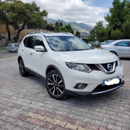 Shkoder, shes xhip Nissan x-trail Viti 2016, 17.900 Euro