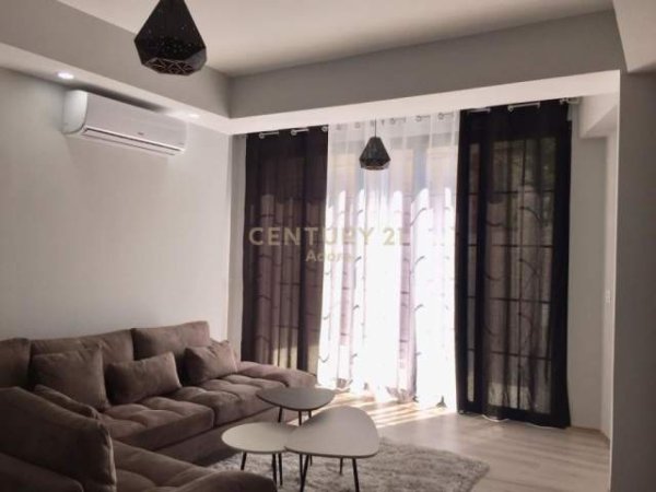 Tirane, jepet me qera apartament 2+1+BLK Kati 1, 120 m² 600 Euro (Kodra e Diellit)