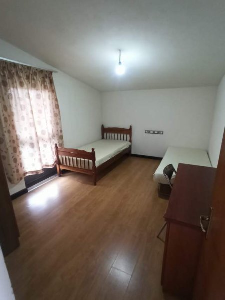 Tirane, jepet me qera apartament 2+1+A+BLK Kati 3, 110 m² 220 Euro Bulevardi Ri(gezim kaceli)