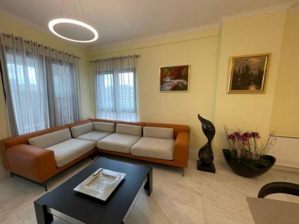 Tirane, jepet me qera apartament 2+1+BLK Kati 5, 95 m² 1.100 Euro