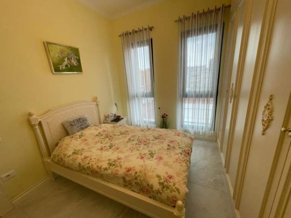 Tirane, jepet me qera apartament 2+1+BLK Kati 5, 95 m² 1.100 Euro