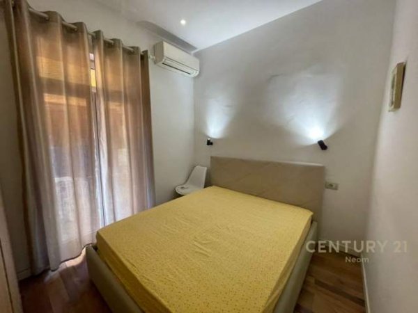 Tirane, jepet me qera apartament 1+1+BLK Kati 4, 60 m² 450 Euro