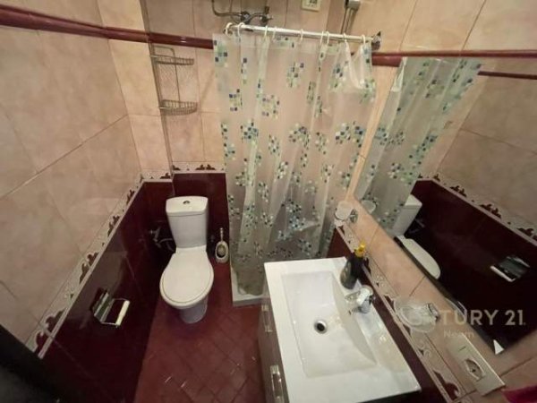 Tirane, jepet me qera apartament 1+1+BLK Kati 4, 440 Euro (Bar kafe roma)