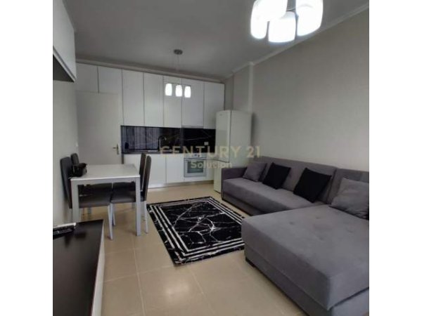 Tirane, jepet me qera apartament 2+1+BLK Kati 3, 110 m² 570 Euro (kopshti Zologjik)