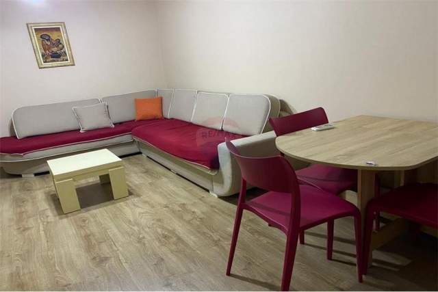Tirane, jepet me qera apartament 1+1+BLK Kati 2, 60 m² 400 Euro