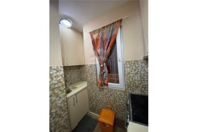Tirane, jepet me qera apartament 1+1+BLK Kati 2, 60 m² 400 Euro