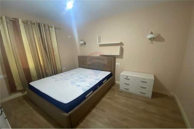 Tirane, jepet me qera apartament 1+1+BLK Kati 2, 60 m² 400 Euro
