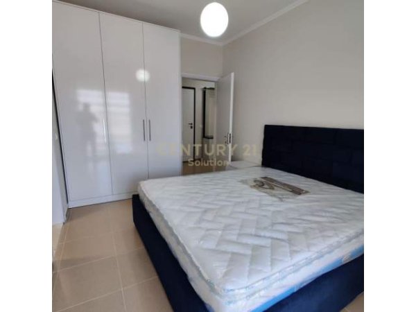 Tirane, jepet me qera apartament 2+1+BLK Kati 3, 110 m² 570 Euro (kopshti Zologjik)