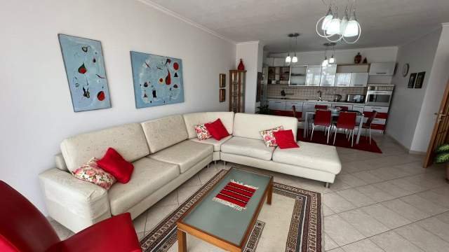 Tirane, jepet me qera apartament Kati 9, 120 m² 850 Euro