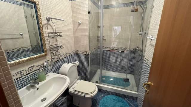 Tirane, jepet me qera apartament Kati 9, 120 m² 850 Euro