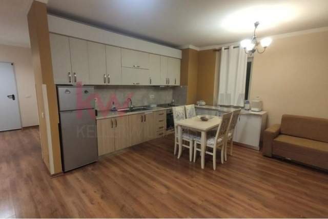 Tirane, jepet me qera apartament 2+1+BLK Kati 6, 95 m² 500 Euro (Frosina Plaku)