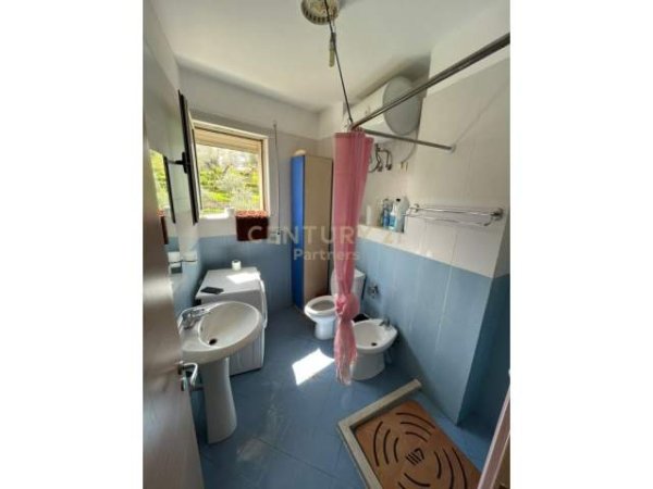 Tirane, jepet me qera apartament 2+1+BLK Kati 3, 75 m² 400 Euro (Rruga Peti)