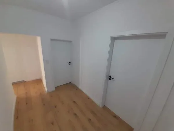 Tirane, shitet apartament 2+1 Kati 4, 77 m² 155.000 Euro (Sheshi Willson)