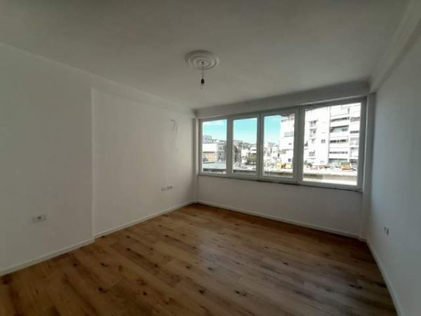 Tirane, shitet apartament 2+1 Kati 4, 77 m² 155.000 Euro (Sheshi Willson)