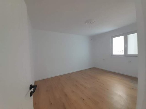 Tirane, shes 2+1 Kati 4, 77 m² 155.000 Euro