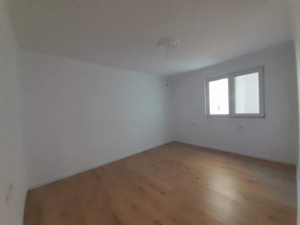 Tirane, shitet apartament 2+1 Kati 4, 77 m² 155.000 Euro (Sheshi Willson)