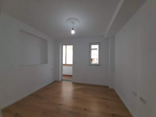 Tirane, shitet apartament 2+1 Kati 4, 77 m² 155.000 Euro (Sheshi Willson)