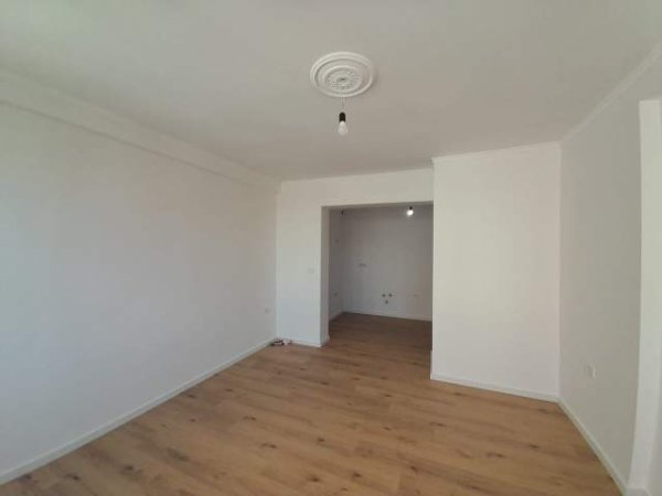 Apartament 2+1 Per Shitje, Sheshi Willson