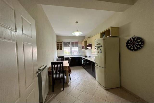 Tirane, jepet me qera apartament 3+1+A+BLK Kati 1, 149 m² 450 Euro (Sanatarium)