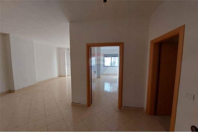 Vlore, shitet apartament 1+1+BLK Kati 2, 75 m² 52.000 Euro (Rruga Ate Kristo Negovani)