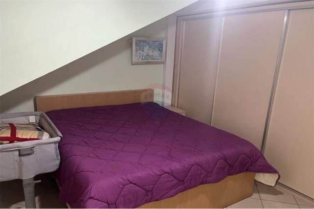 Tirane, jepet me qera apartament 2+1+A Kati 3, 80 m² 300 Euro (Prane Ministrise se Mbrojtjes,shkolla e Bashkuar)