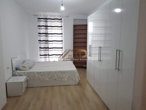 Tirane, jepet me qera apartament 1+1+BLK Kati 4, 72 m² 400 Euro