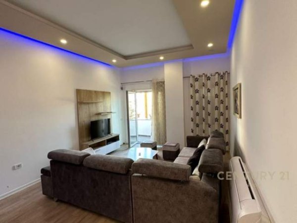 Tirane, jepet me qera apartament 2+1+BLK Kati 1, 120 m² 600 Euro (Rruga Peti)