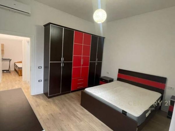 Tirane, jepet me qera apartament 2+1+BLK Kati 2, 150 m² 550 Euro (Rruga Peti, Liqeni i Thate)